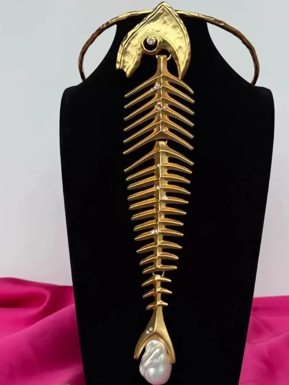 Golden Tide Pearl Fishbone Necklace